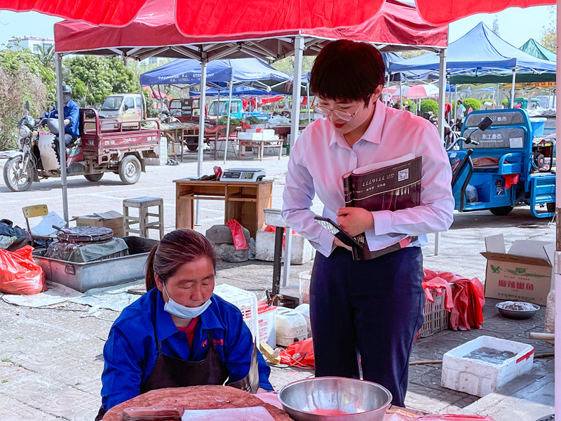 【匠心不朽情缘】家在华都 爱在华都 ——华都股份营销职员张臣臣的生长之路